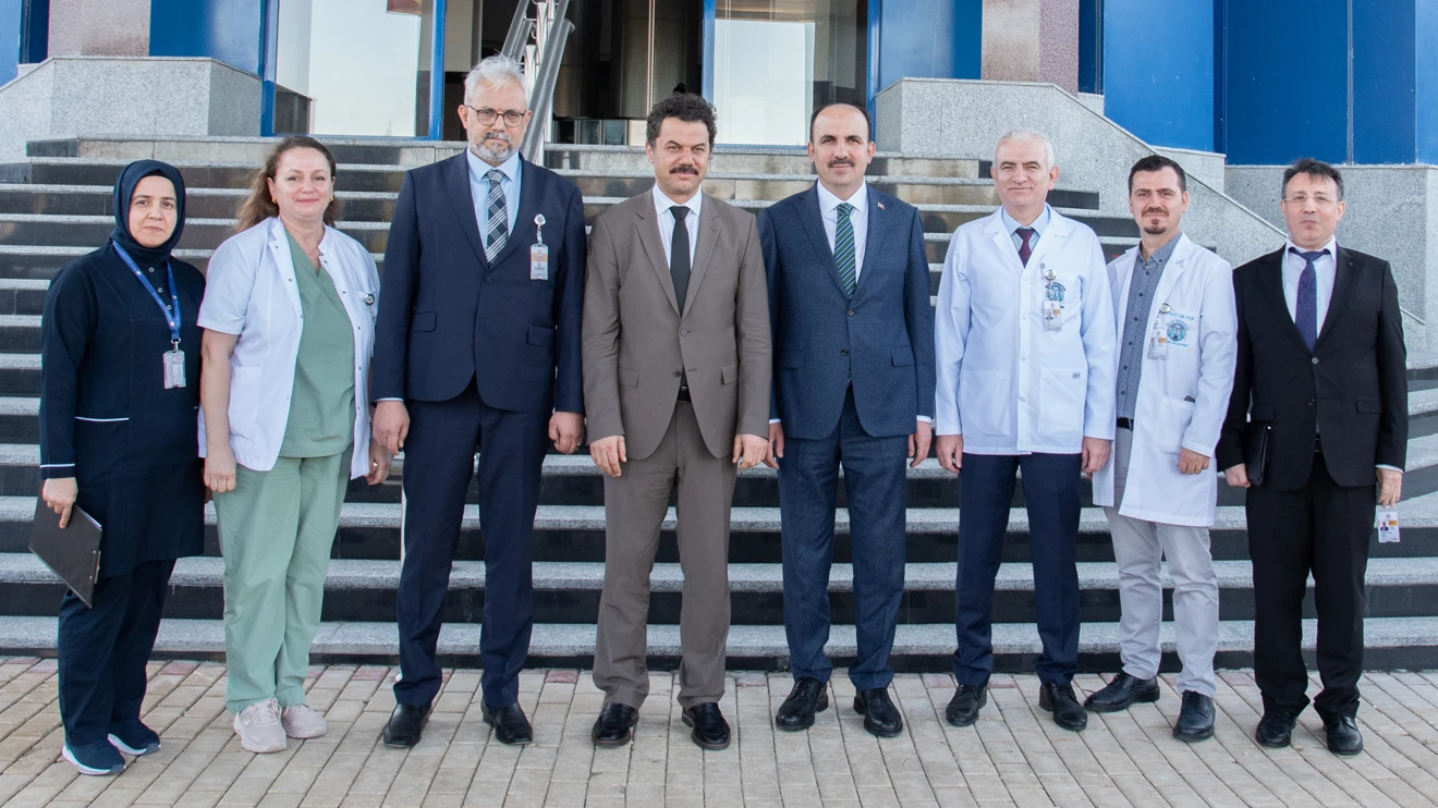 Başkan Altay’dan Tıp Fakültesi Hastanesi ve Diş Hekimliği Fakültesine ziyaret